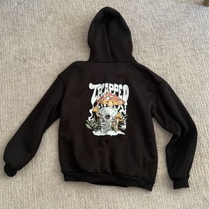 Trapped Black Hoodie Sweatshirt MED New
